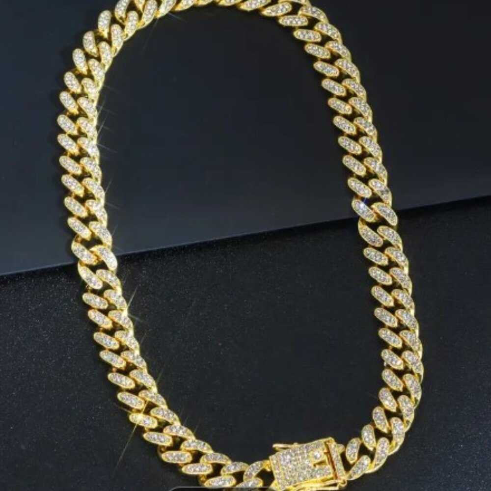 NWOT  Miami Cuban Link necklace gold tone with crystals  18"